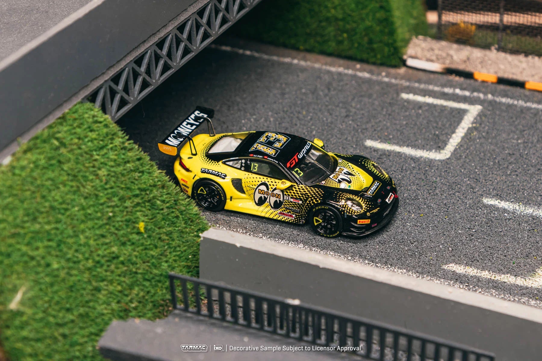 Tarmac Works 1:64 Porsche 911 GT3 R GTWC Asia 2025 | Preorder