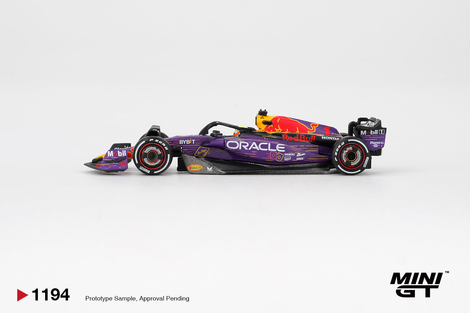Mini GT 1:64 Oracle Red Bull Racing RB19 #1 | PreOrder