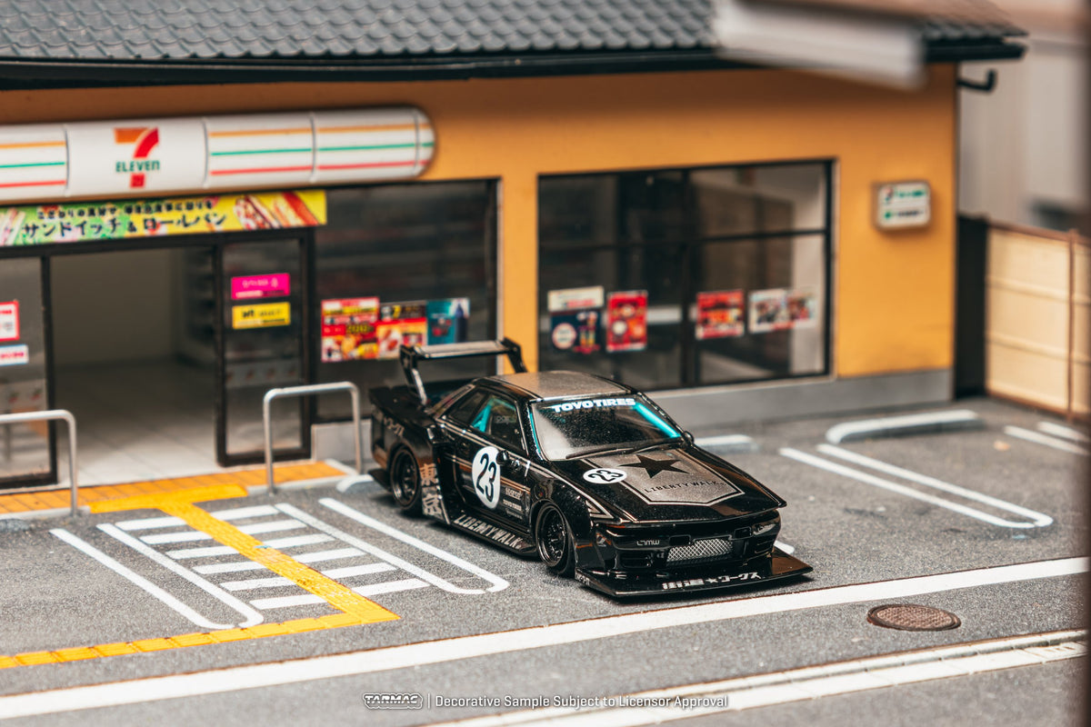 Tarmac Works 1:64 LB-KAIDO WORKS Nissan R32 Skyline Black | Pre-Order