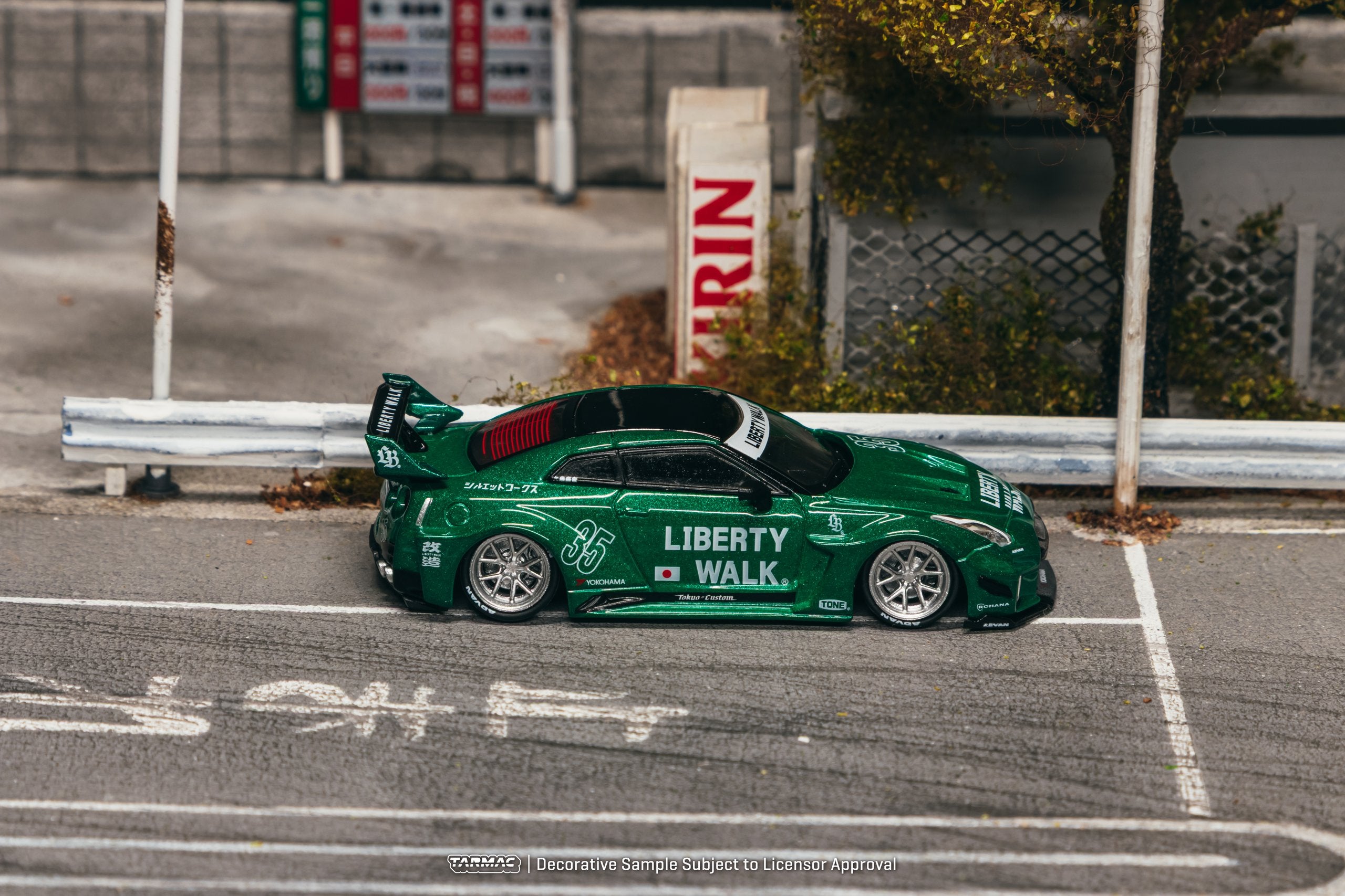 Tarmac Works LB-Silhouette GT-R Emerald Green 1:64 – Kai's
