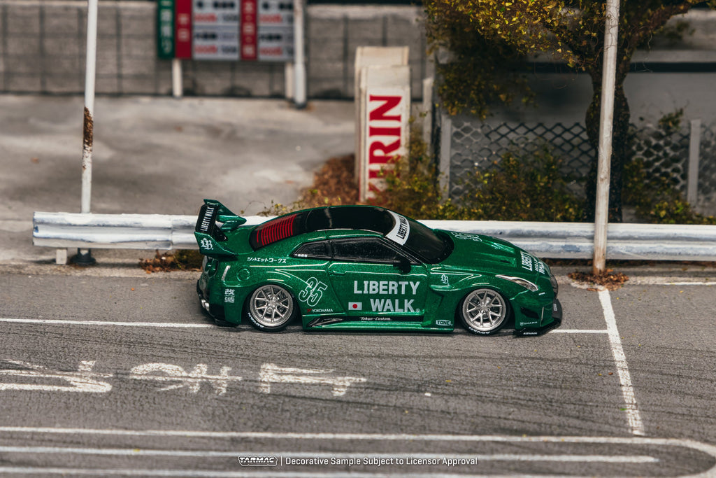 Tarmac Works 1:64 LB-Silhouette WORKS GT Nissan 35GT-RR in Emerald Green | Pre-Order