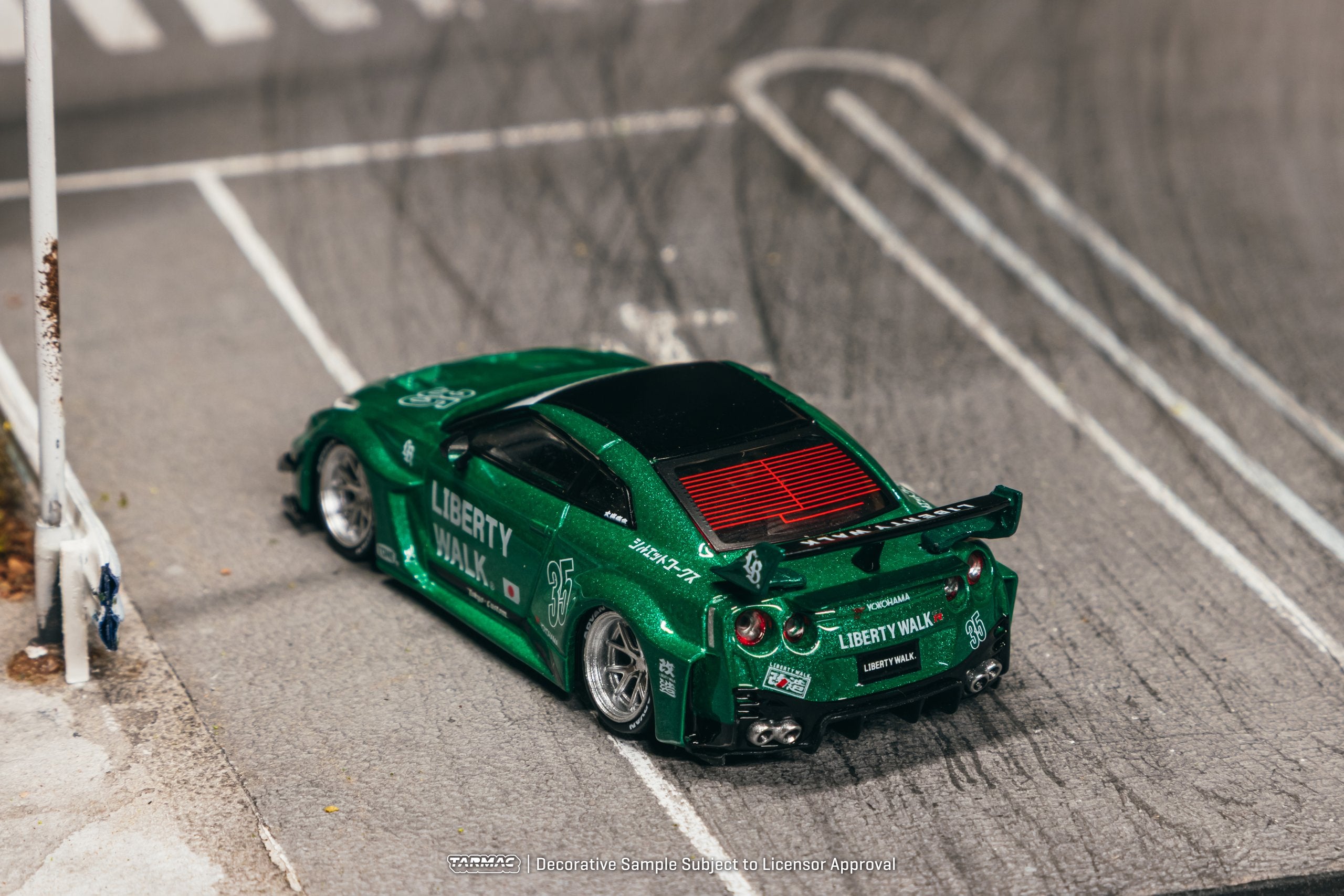 Tarmac Works LB-Silhouette GT-R Emerald Green 1:64 – Kai's