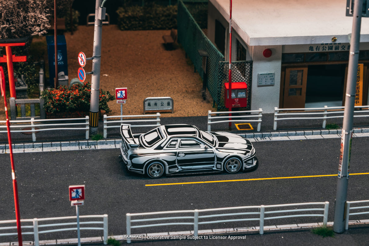 Tarmac Works 1:64 Nissan R32 Joshua Vides Matte White | Pre-Order