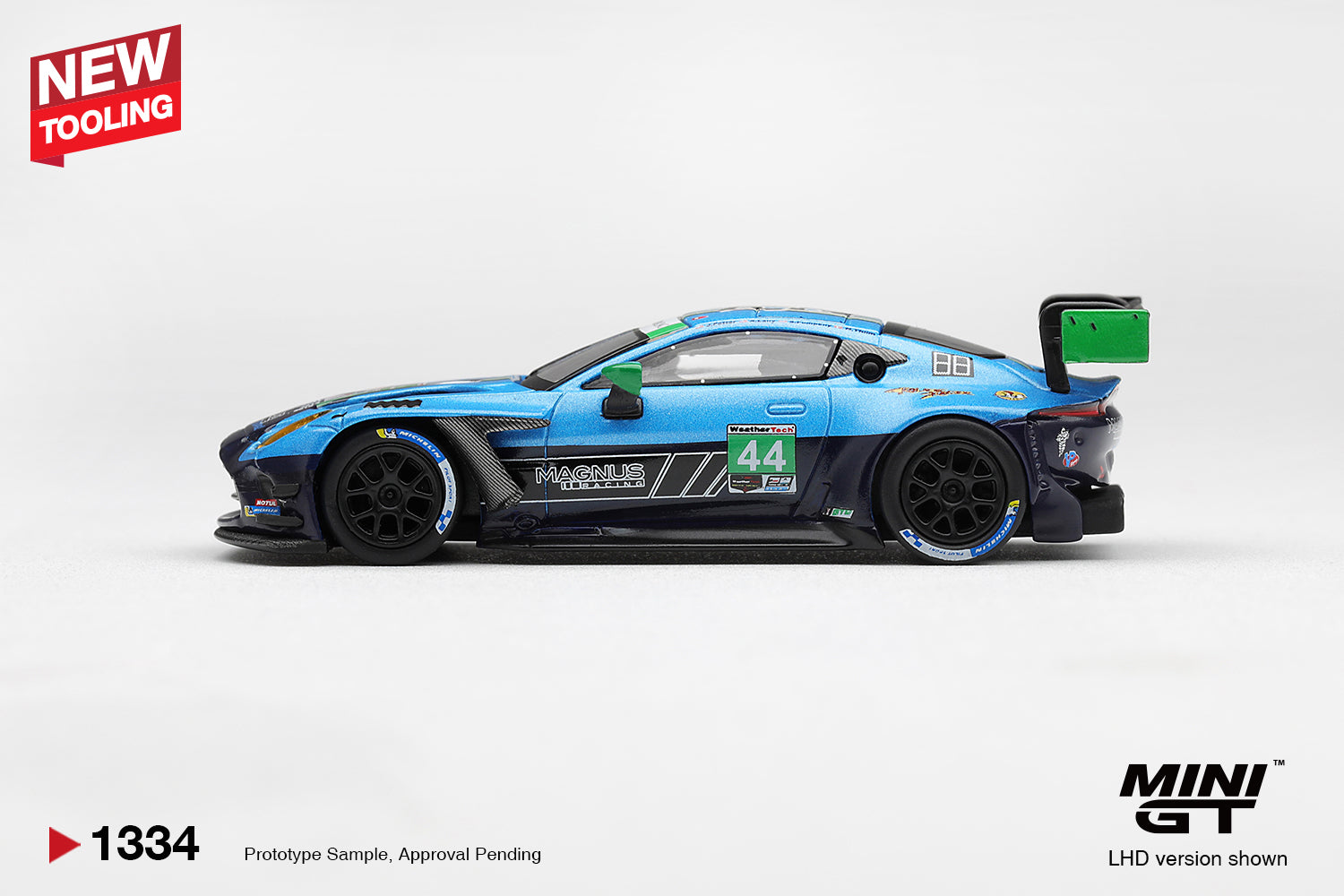 Mini GT 1:64 Aston Martin Vantage GT3 Evo #44 2025 Daytona 24 Hrs | Pre-Order