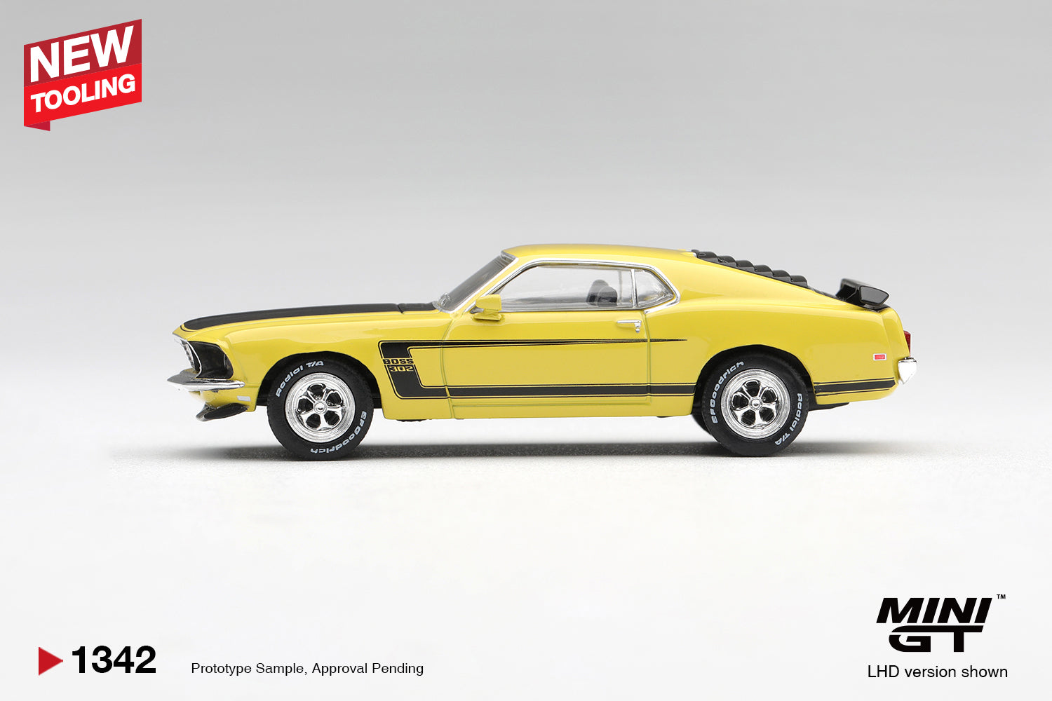 Mini GT 1:64 Ford Mustang Boss 302 1969 Bright Yellow | Pre-Order