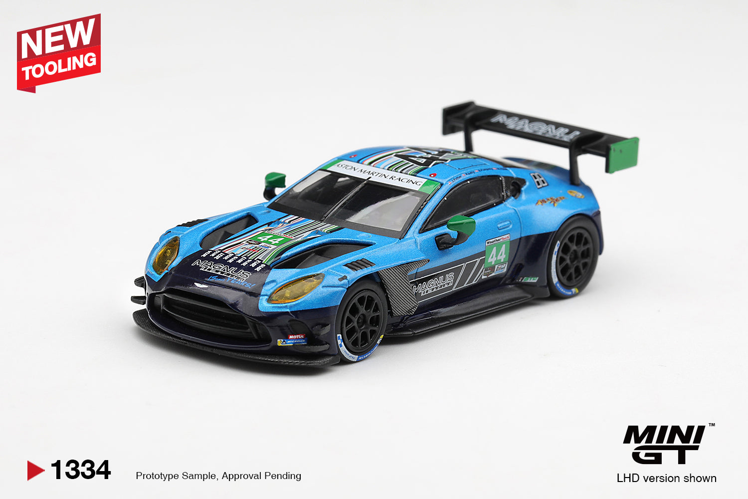 Mini GT Aston Martin Vantage GT3 Evo #44 MGT01334-BL
