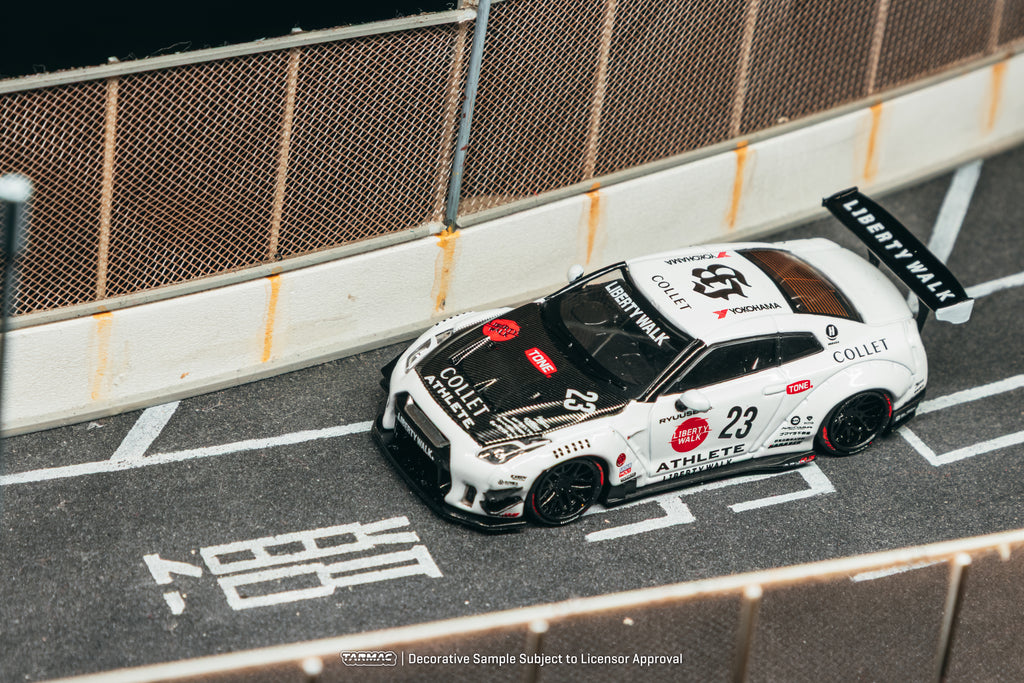 ⚪ Tarmac Works 1:64 LB-WORKS Nissan GT-R R35 Type 2 in White w/ Oil Can | Pre-Order