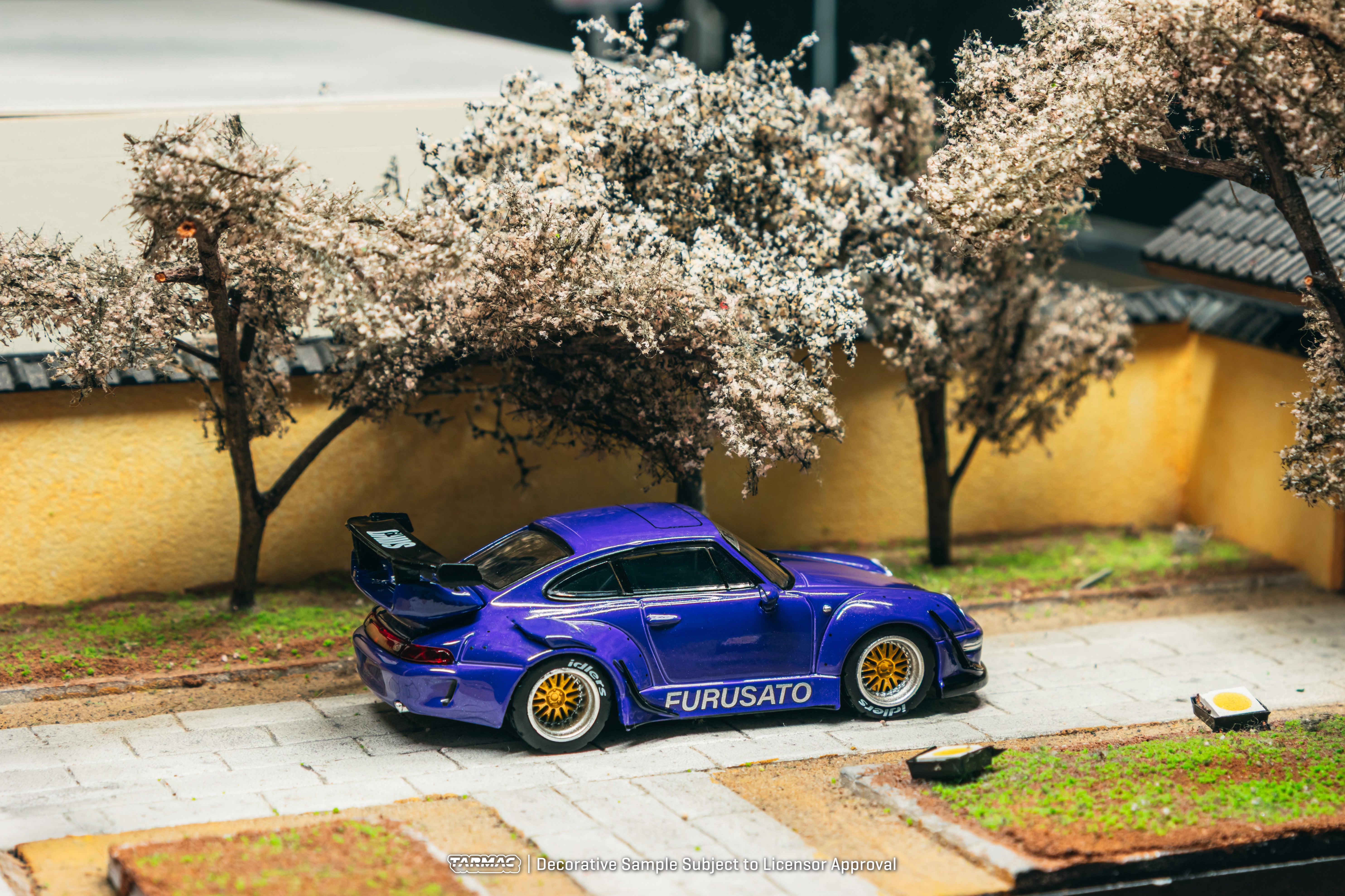 Tarmac Works RWB 993 Furusato Combo Set 1:64 Model + Cards – Kai's