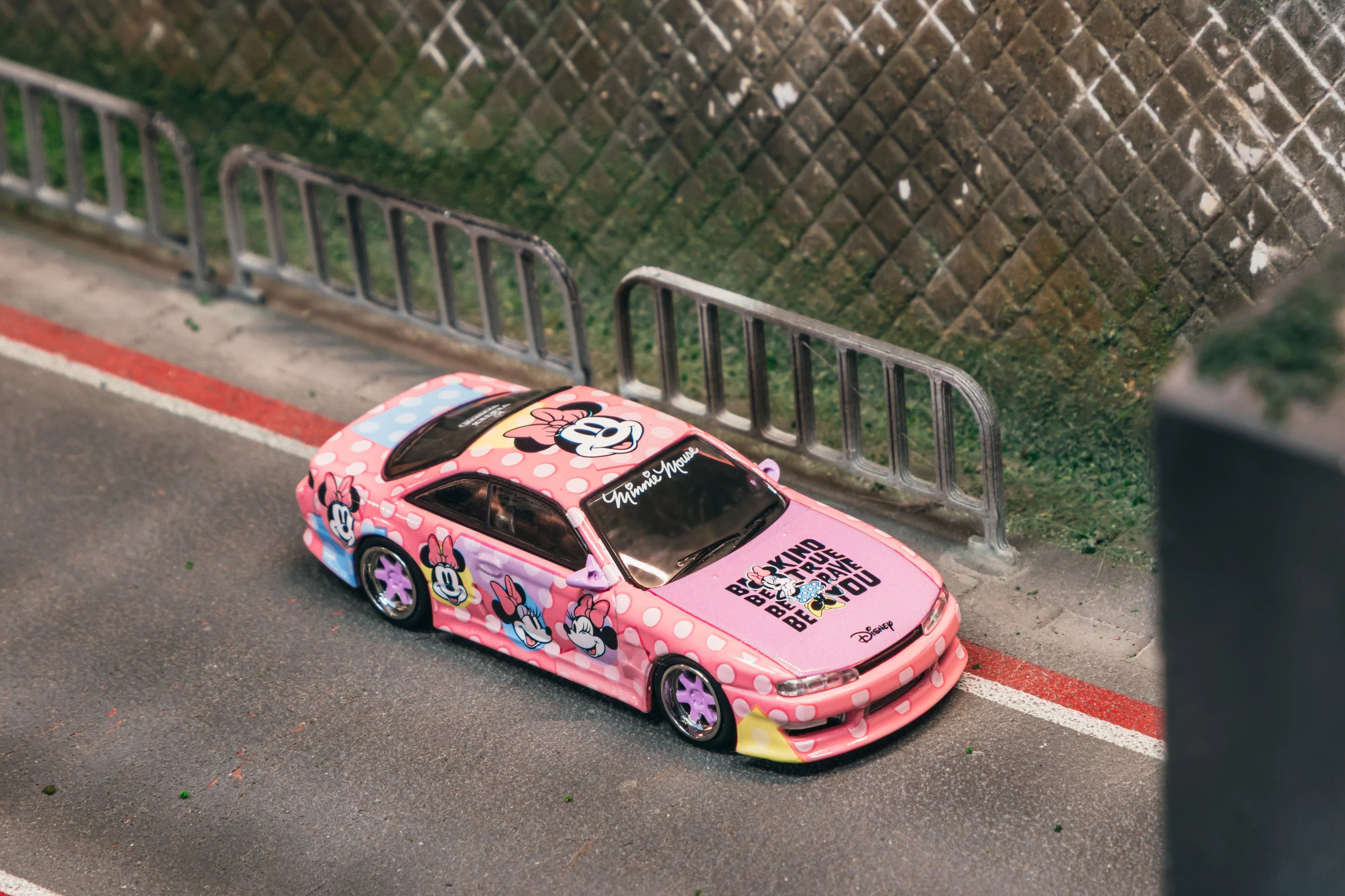 Tarmac Works 1:64 VERTEX Silvia (S14) Disney Minnie Limited Edition | Preorder