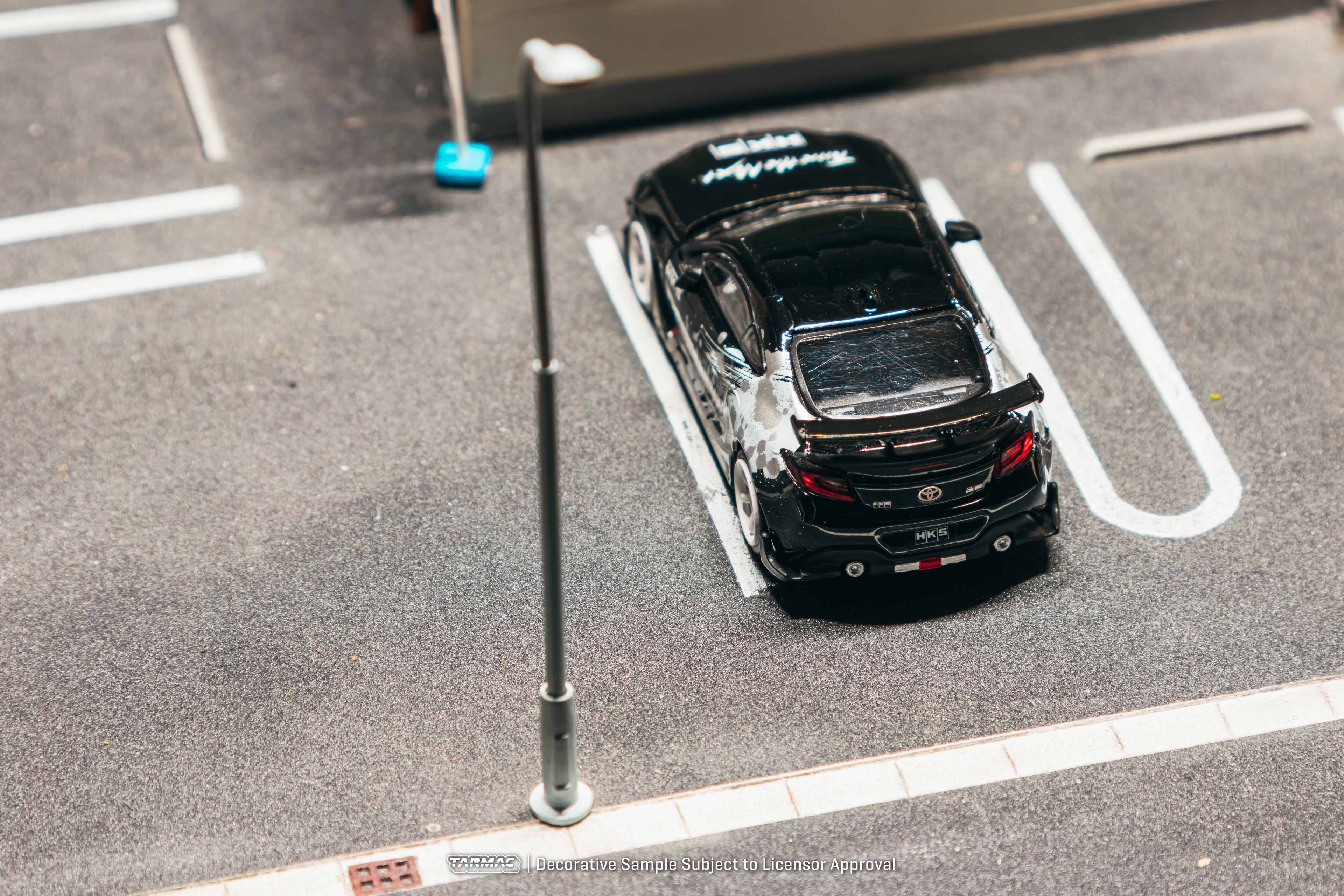 Tarmac Works 1:64 Toyota GR86 HKS Black | Pre-Order
