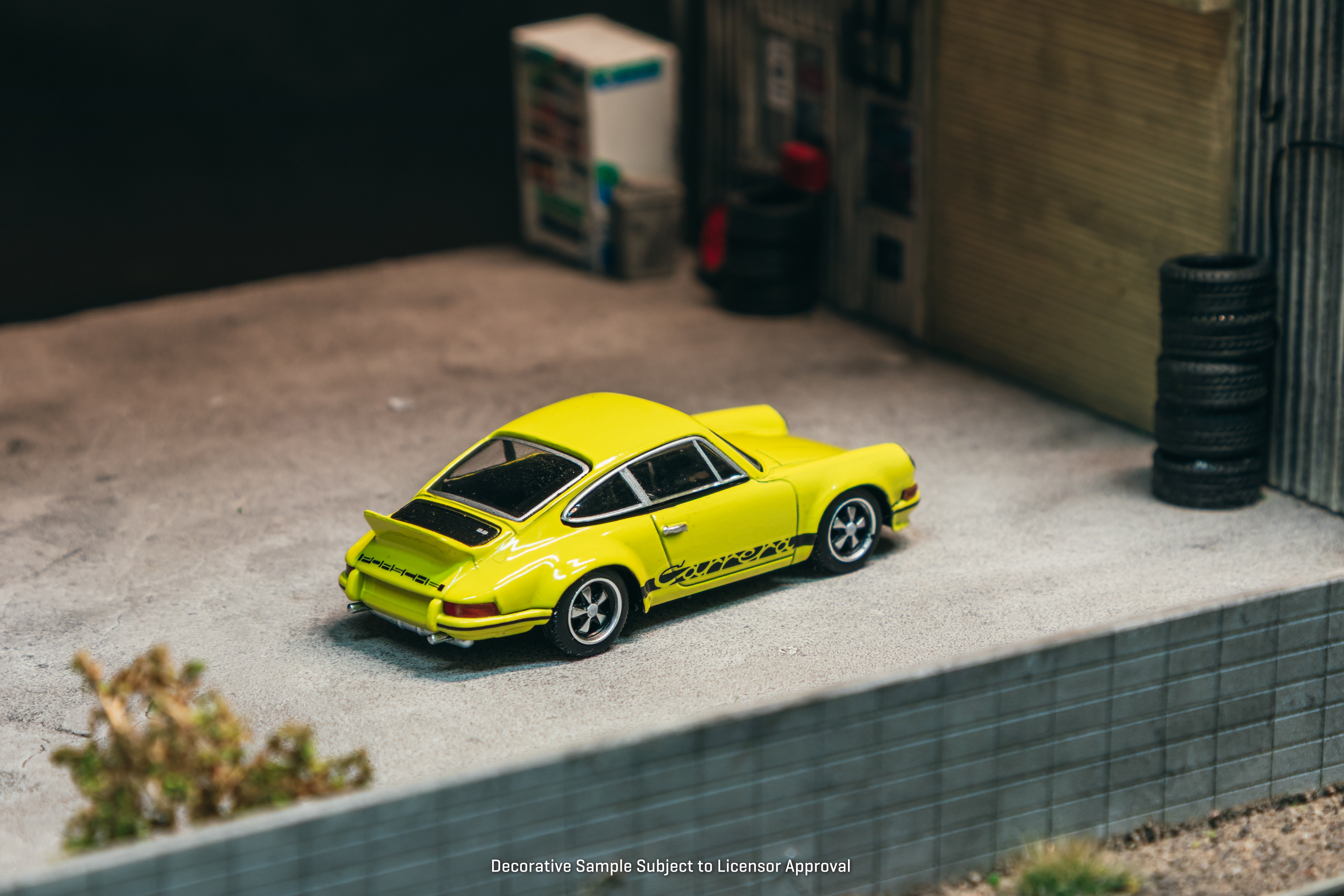 Tarmac Works Porsche 911 Carrera RS 2.7 Yellow 1:64 Diecast Model